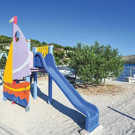 Apartment Amazing In With Wifi Poljica (Trogir)