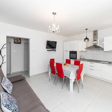 Amazing In With Wifi Apartment *