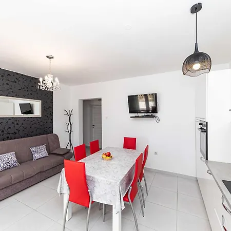 2 Bedroom Awesome In
